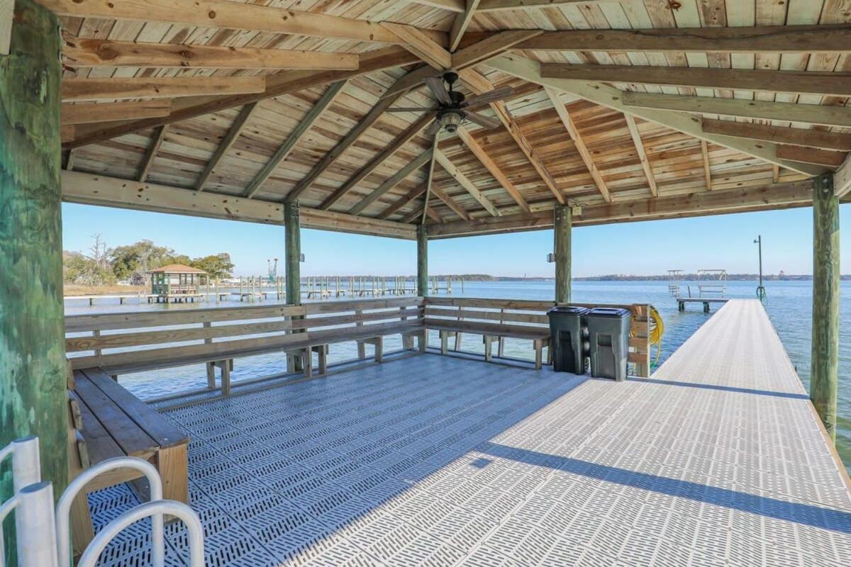 2Br Pet Friendly Home In Sneads Ferry With Parking Exteriör bild