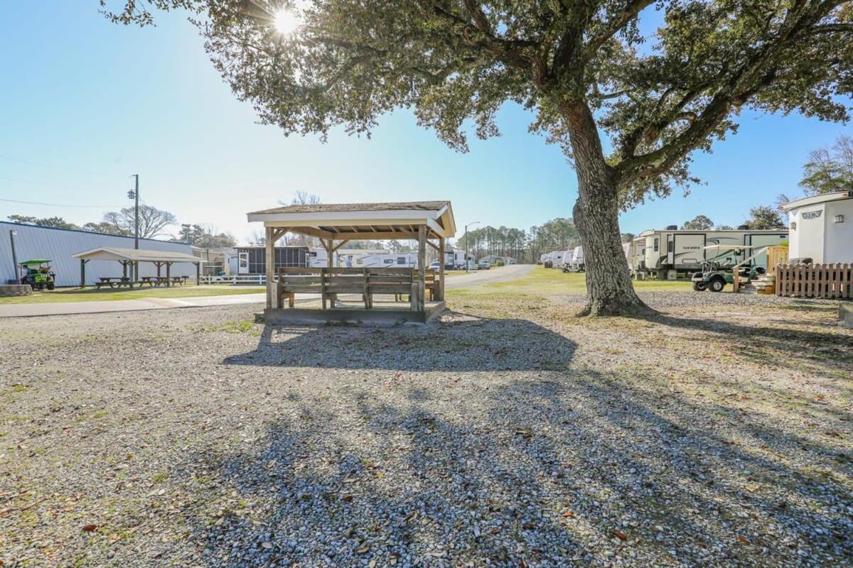 2Br Pet Friendly Home In Sneads Ferry With Parking Exteriör bild