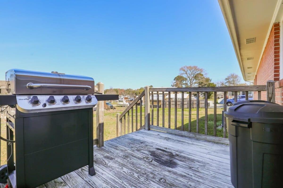 2Br Pet Friendly Home In Sneads Ferry With Parking Exteriör bild