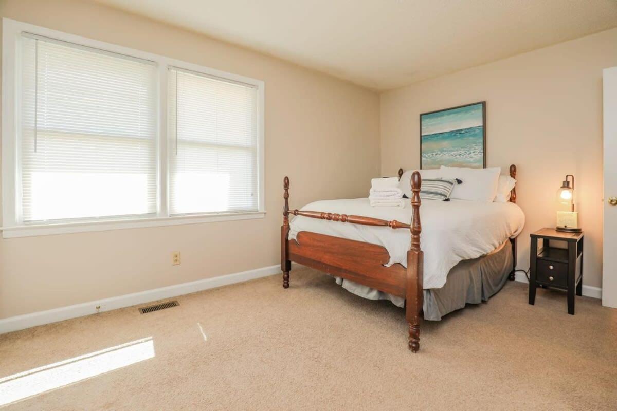 2Br Pet Friendly Home In Sneads Ferry With Parking Exteriör bild