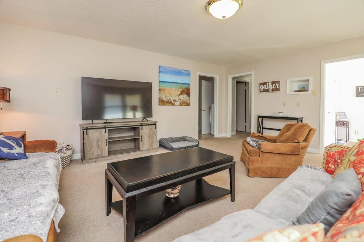 2Br Pet Friendly Home In Sneads Ferry With Parking Exteriör bild