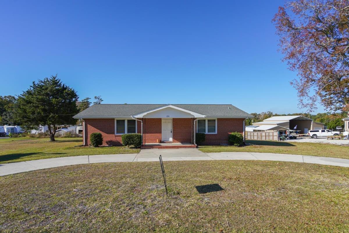 2Br Pet Friendly Home In Sneads Ferry With Parking Exteriör bild